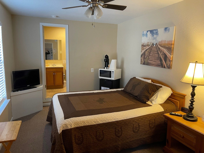 Bedroom 2, The Ranch Suites, Henderson