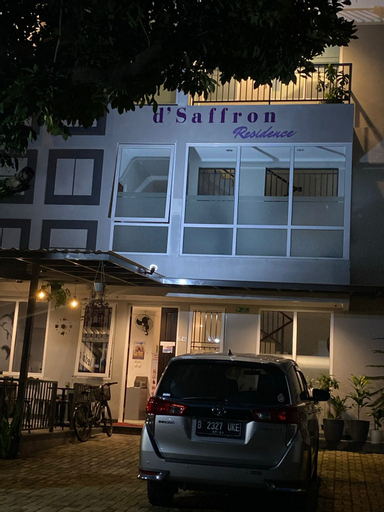 Exterior & Views 12