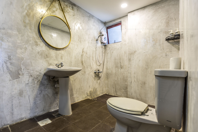 Bathroom 3, The Forum Condominium by Brassalova 74, Kuala Lumpur