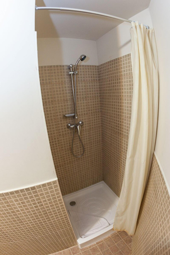 Bathroom 4, Hotel Gradina Morii, Sighetu Marmatiei