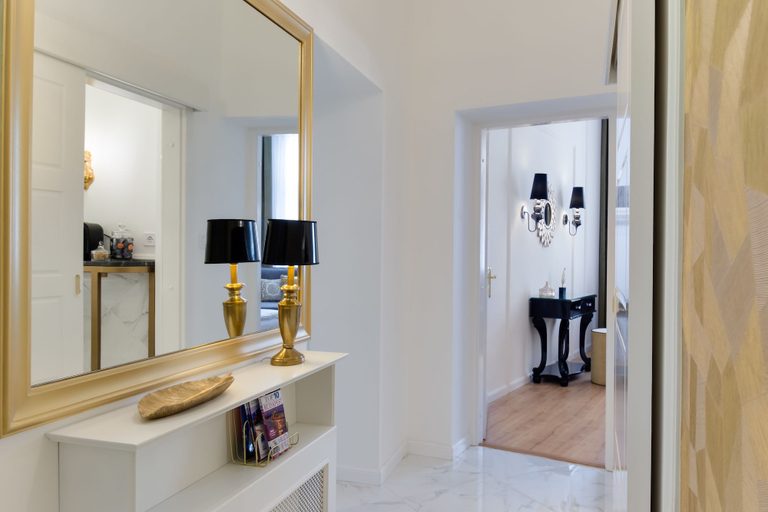 Bathroom 4, Chestnut & Eliza Suites - Superior Homes, Budapesti