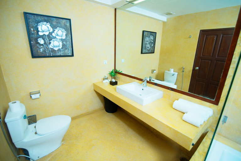 Bathroom 4, Riverview Cambodia Boutique Hotel, Phnom Penh