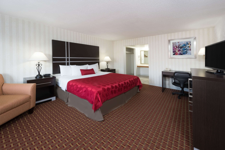 Bedroom 3, Ramada by Wyndham Mountain Home, Baxter