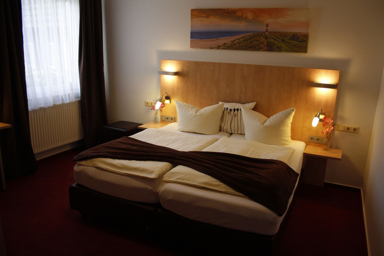 Bedroom 4, Hotel Pellmühle, Friesland
