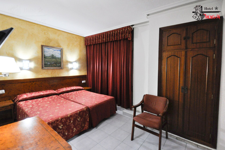 Bedroom 4, Hotel Aragon, Salamanca
