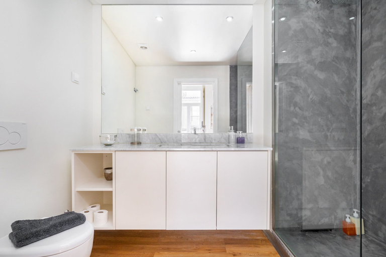 Bathroom 4, Alcântara Premium Studio, Lisbon