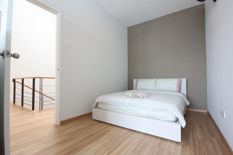 Bedroom 15