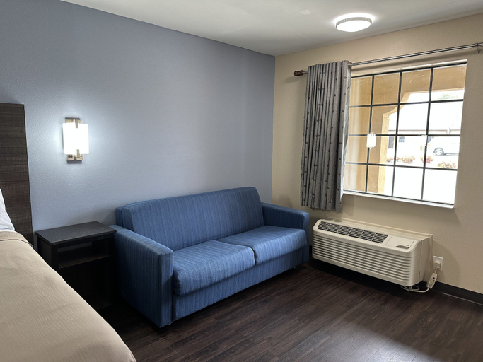 Others 5, Express Inn & Suites, Morgan