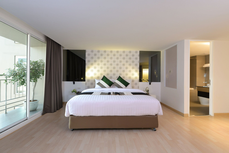 Bedroom 13