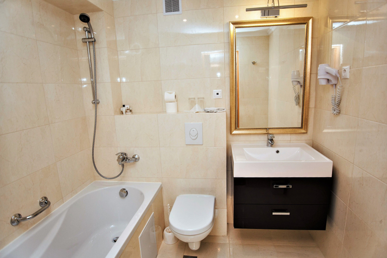 Bathroom 5, Mercure Chisinau Center Jazz Hotel