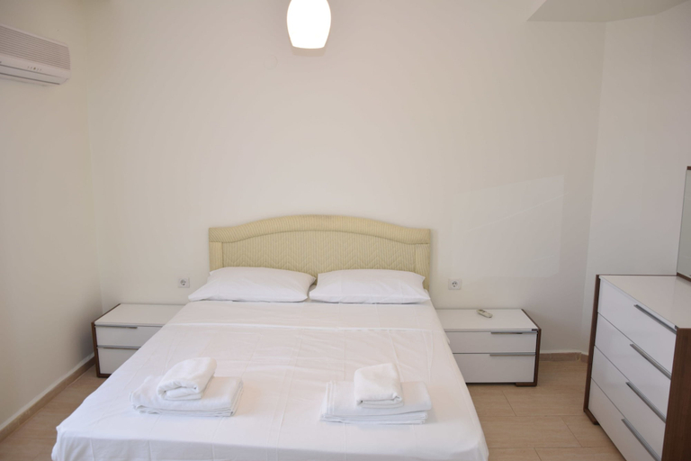 Room 2, Natura Apartments C2 by Turkish Lettings, Fethiye