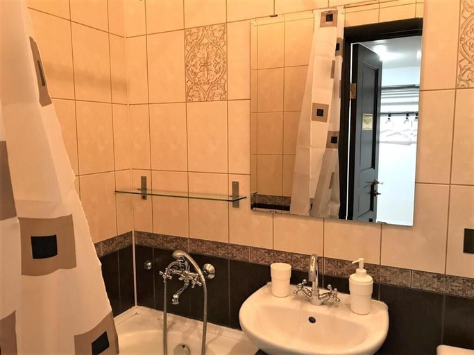 Bathroom 2, Piter Palace L47, Sankt-Peterburg gorsovet