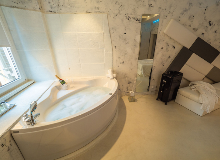 Bathroom 5, Design&Art Pie', Rome