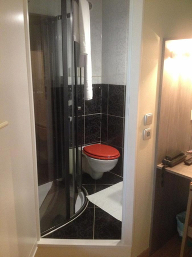 Bathroom 4, Fasthotel Toulouse Muret, Haute-Garonne