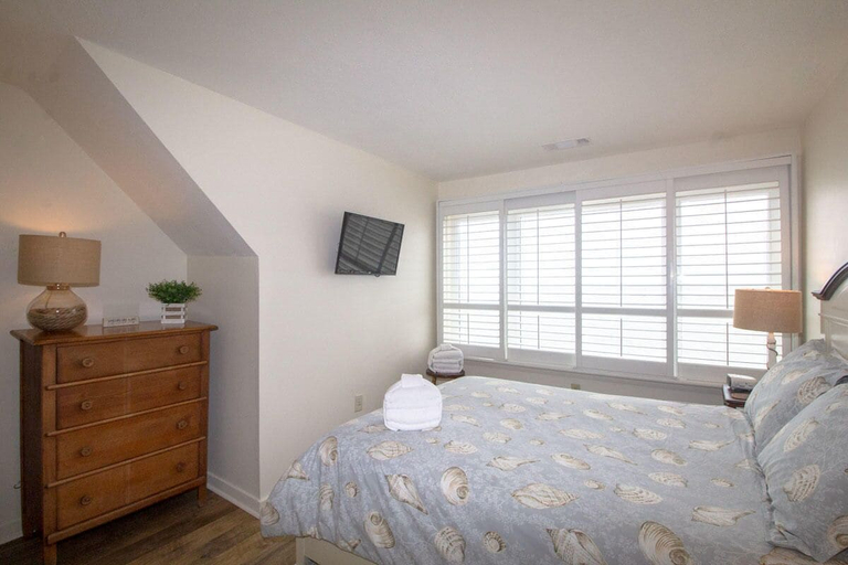 Bedroom 3, 630 Newhaven, Beaufort