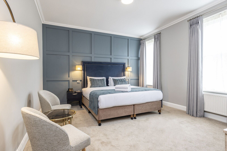 Bedroom 2, Sandymount Hotel, Dublin