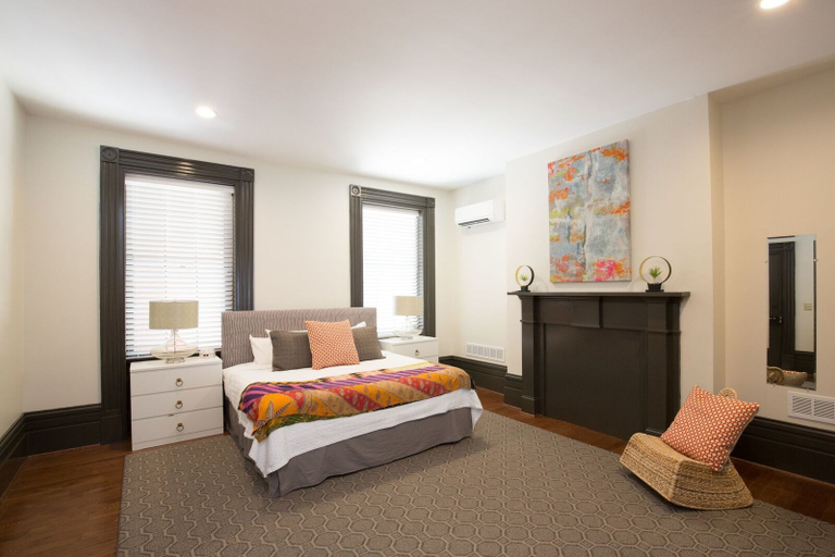 Bedroom 3, Howard Hardy House, Jefferson