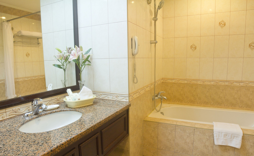 Bedroom 4, Herald Suites Solana, Makati City