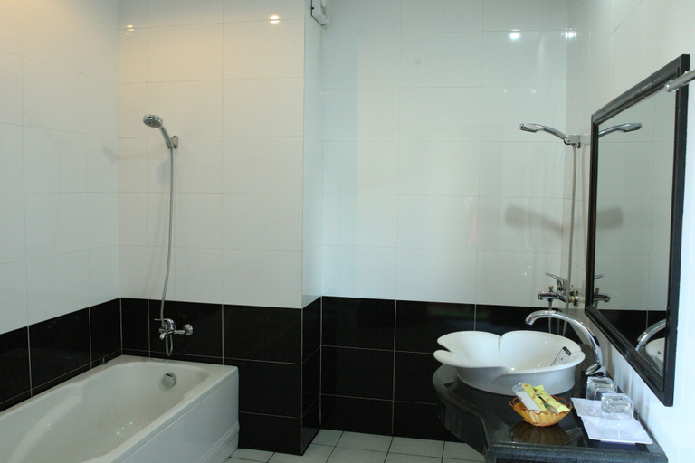 Bathroom 4, Vimean Sovannaphoum Resort, Svay Pao