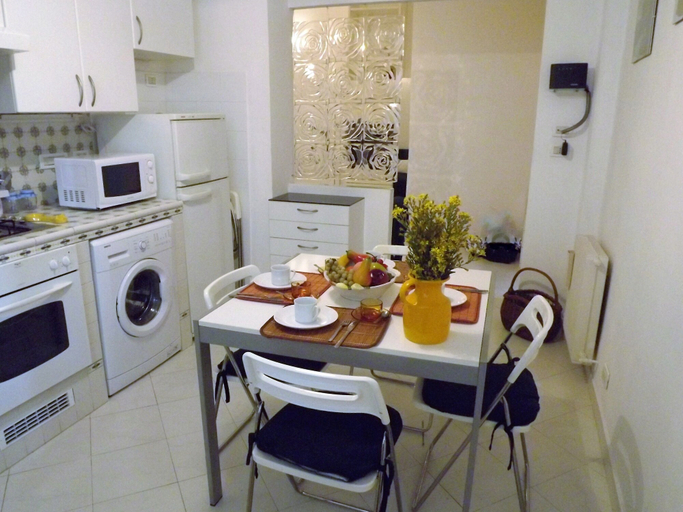 In-room dining, House Fede, Genova