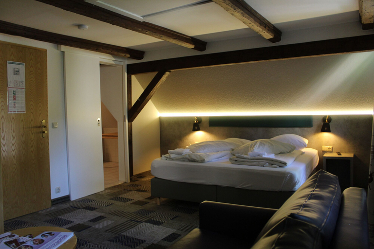 Bedroom 4, Hotel Miriquidi, Erzgebirgskreis
