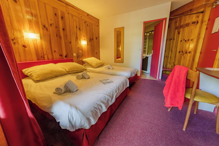 Bedroom 3, VVF Serre Chevalier Briançon, Hautes-Alpes