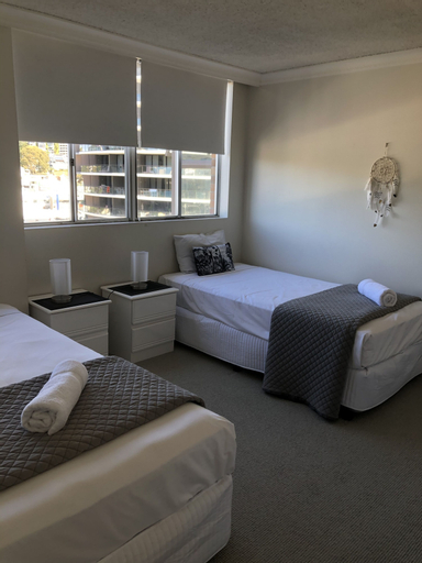 Bedroom 2, Oceania Beachside Holiday Apartments, Gold Coast