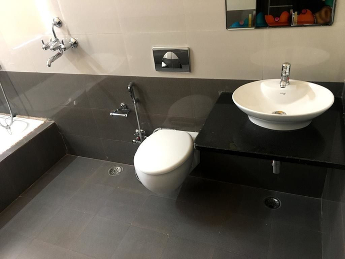 Bathroom 4, Chitrakoot Garden And Resorts Pushkar, Ajmer