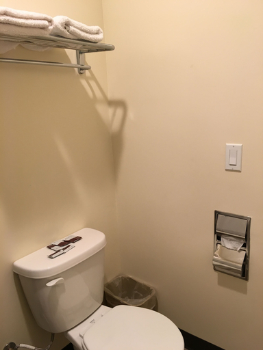 Bathroom 4, Lincoln Park Motel, Los Angeles
