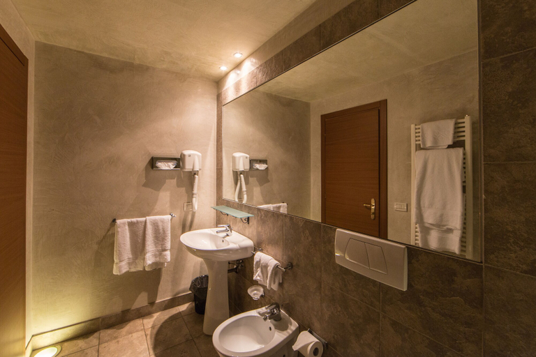 Bathroom 4, Villa Casagrande Resort & SPA, Florence