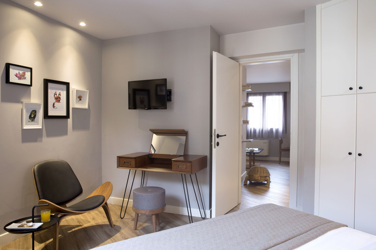 Bedroom 4, Apollon Library Suites, West Greece
