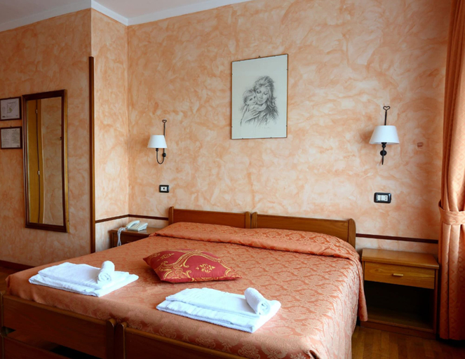 Bedroom 3, Hotel Internazionale, Ancona