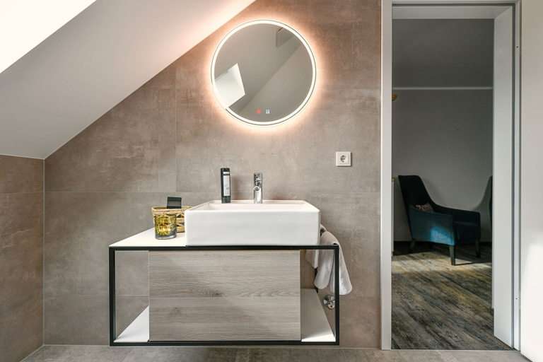 Bathroom 4, Wellnesshotel Christinenhof Spa, Spree-Neiße