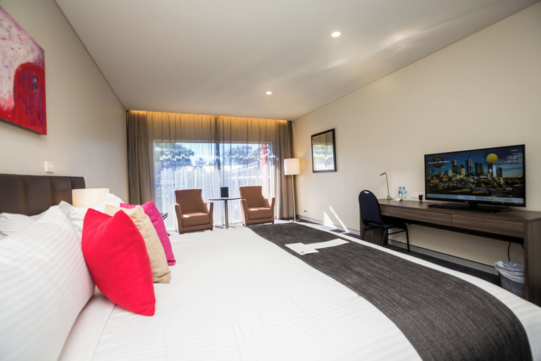 Bedroom 2, Alexandra Hills Hotel Suites, Alexandra Hills