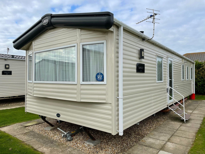 Exterior & Views 2, Towervans Holiday Park, Lincolnshire