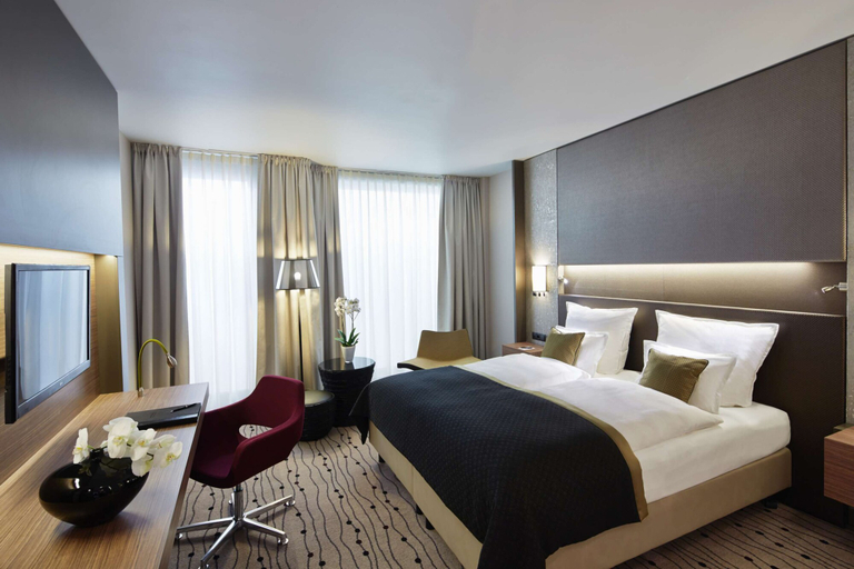Bedroom 3, Steigenberger Hotel Am Kanzleramt, Berlin