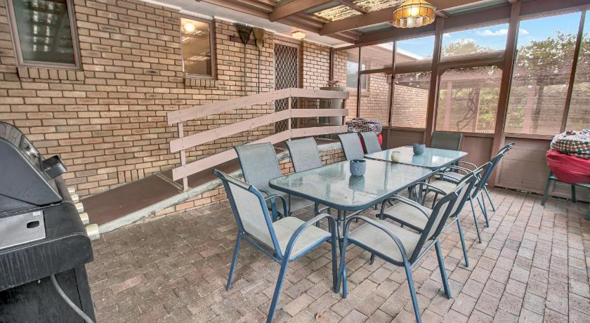 Others 4, Paradise on Sheerwater, E. Gippsland - Bairnsdale