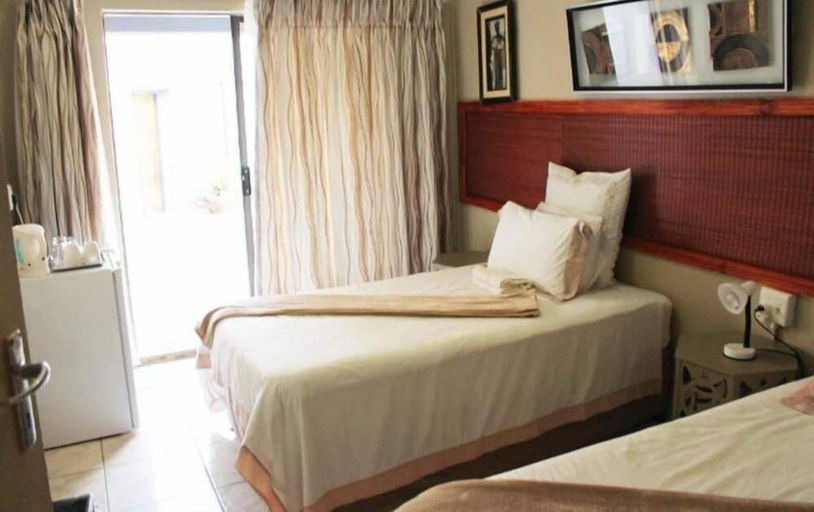 Bedroom 2, Vicky B Bed and Breakfast, Bojanala