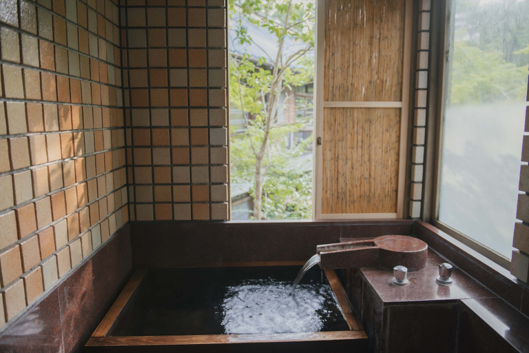 Bathroom 3, Ochiairo, Izu