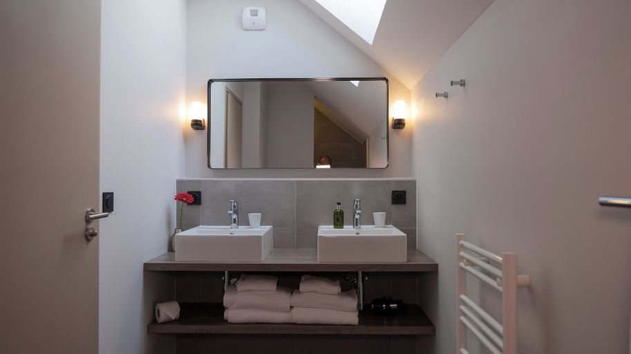 Bathroom 5, Appart'Hôtel le Génépy, Haute-Savoie