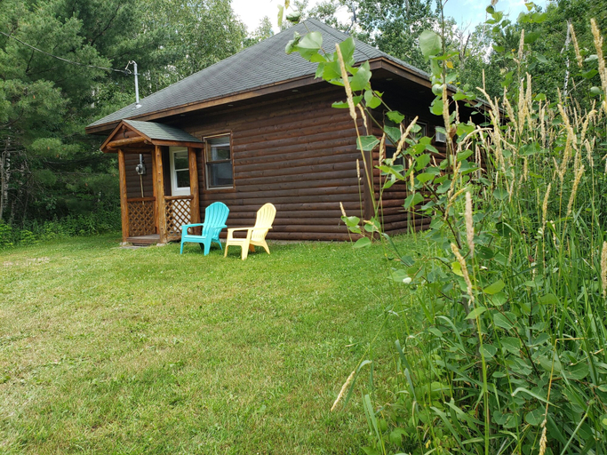 Others 4, Kouch Chalets, Kent
