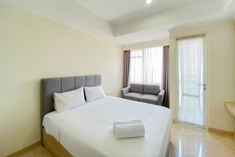 Best Choice and Minimalist Studio Room Menteng Park Apartment By Travelio, Central Jakarta