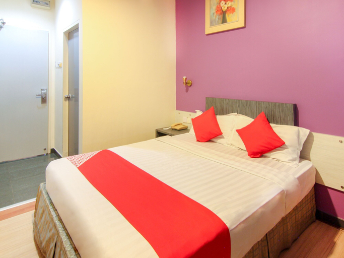 Bedroom 4, Hotel O Esplanade, Sandakan