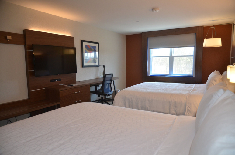 Bedroom 2, Holiday Inn Express & Suites ROCHESTER, Strafford