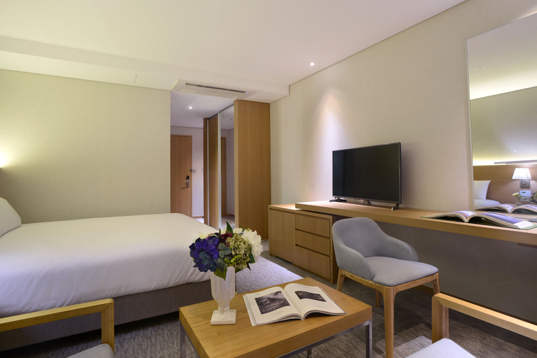Bedroom 3, Astar Hotel, Jeju