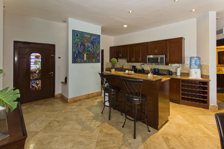 Food & Drinks 5, Luna Encantada By Your Best Getaway, Cozumel
