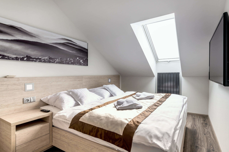 Bedroom 2, Hotel Pecr Deep, Trutnov