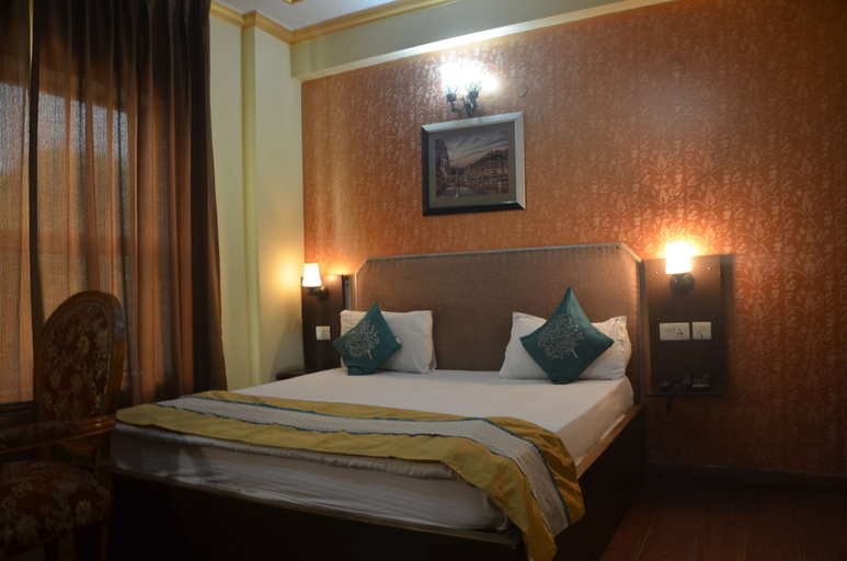 Bedroom 2, Hotel Samrat Kaushambi, Gautam Buddha Nagar