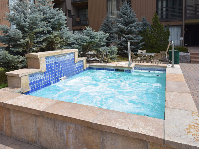 Sport & Beauty 5, Vail International, Eagle