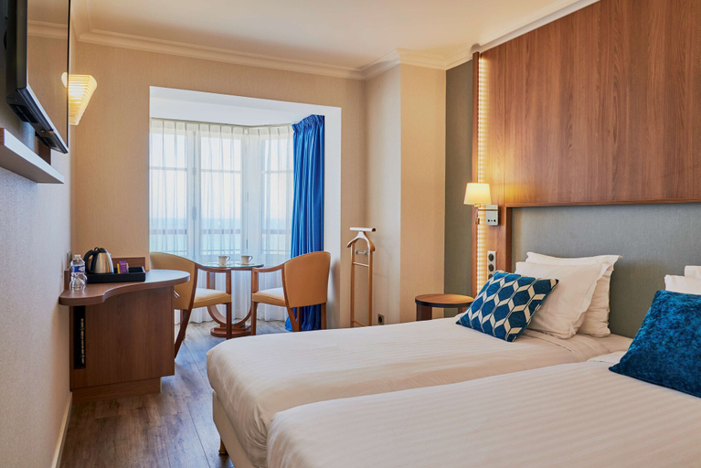 Bedroom 2, Best Western Hotel Alexandra, Ille-et-Vilaine